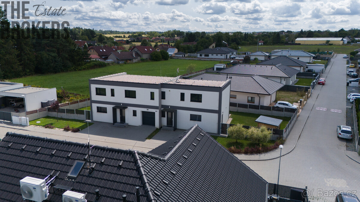 Prodej řadového rodinného domu 4+kk 126 m², Mukařov, okres P – pohled 2