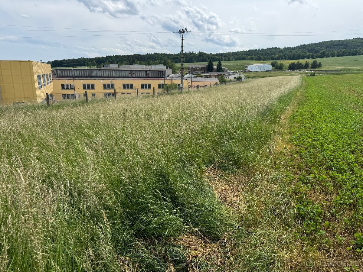 Prodám pozemek v obci ZBIROH - 2