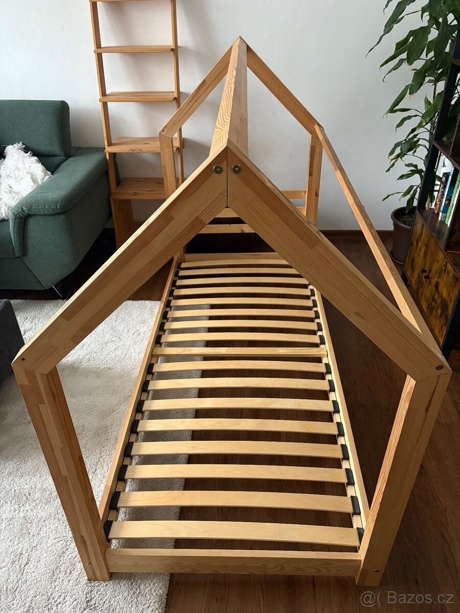 Dětská dřevěná postýlka Tery domeček - 2