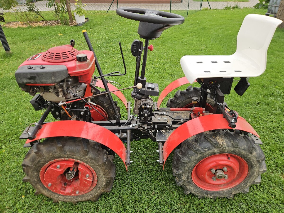 Traktůrek Vari 4x4 - 2