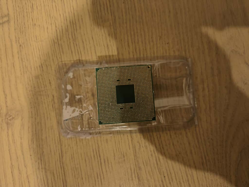 AMD Ryzen 7 2700X - 2