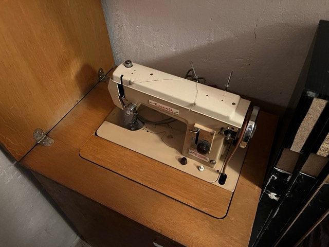 Šicí stroj Lucznik 414 - 2
