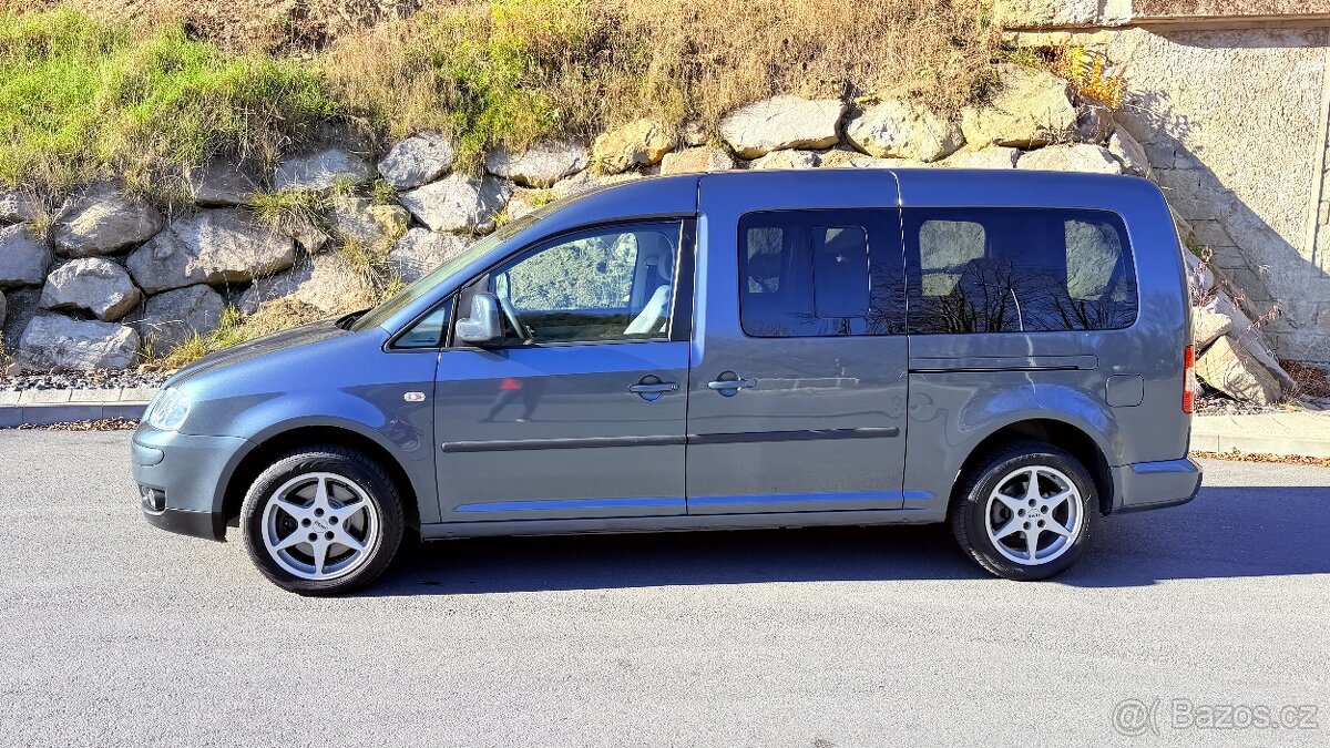 VW Caddy MAXI Life 2.0 tdi 7 míst - 2