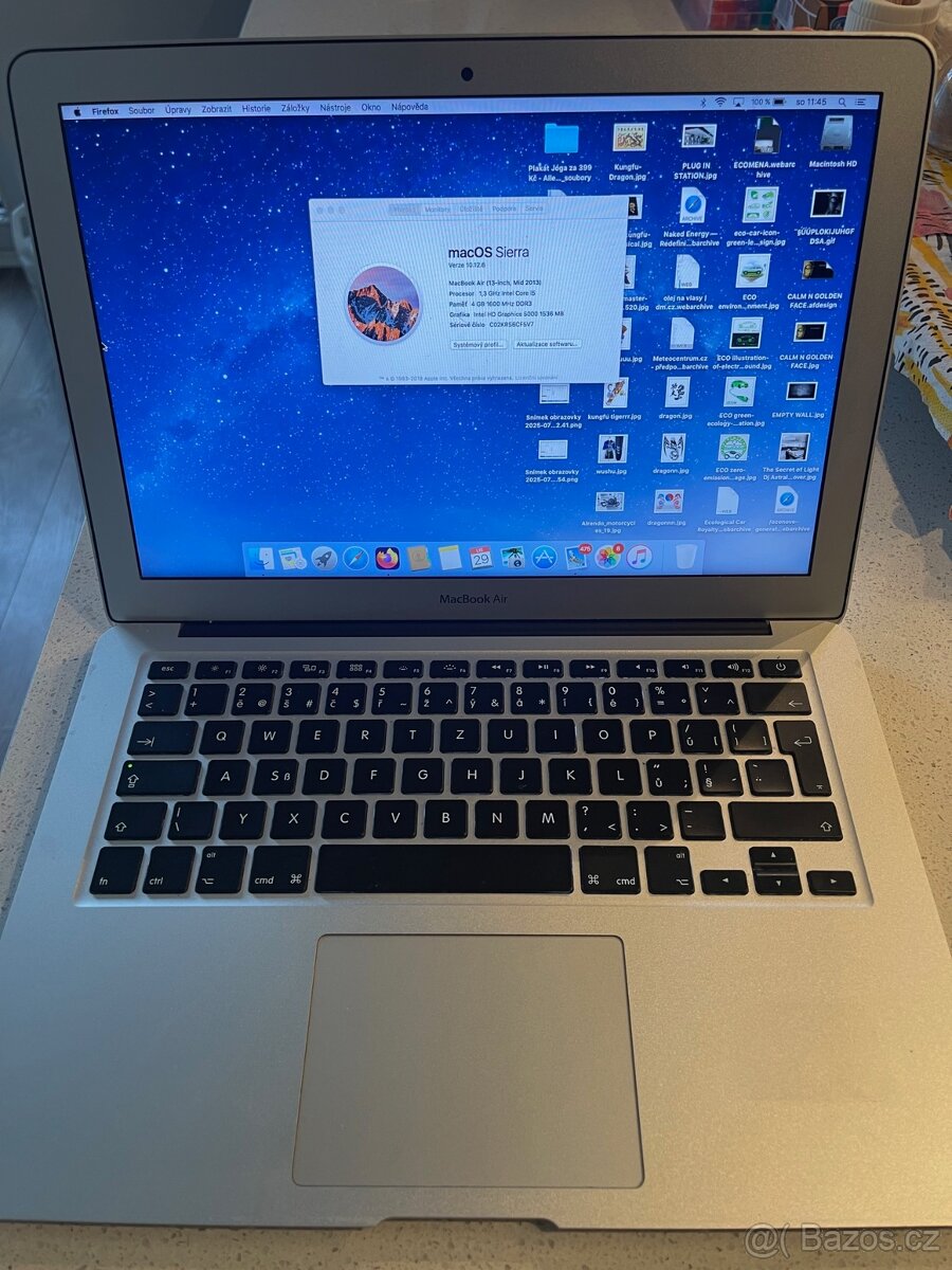 MacBook Air (13-inch, Mid 2013) - 2