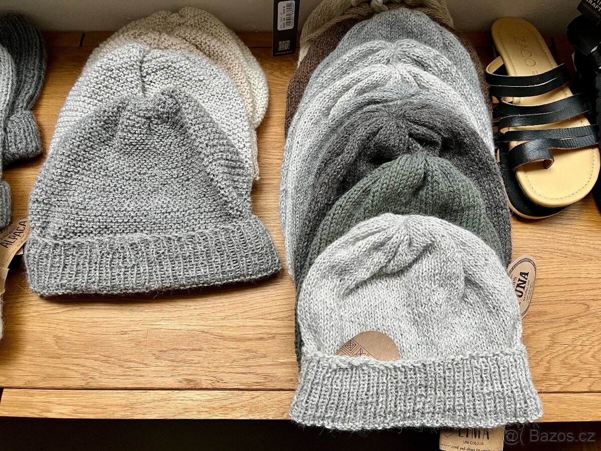 Handmade alpaka čepice šály rukavice ponožky atd. - 2