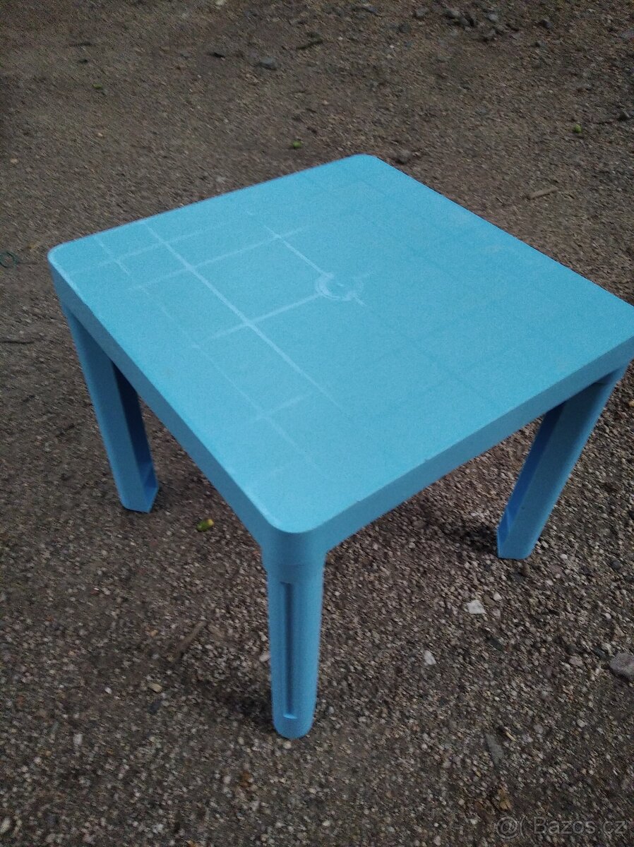 Dětská židle a stůl - 2