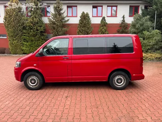 VW Multivan T5 2.0TDI 103kW,tažné,webasto,serviska - 2
