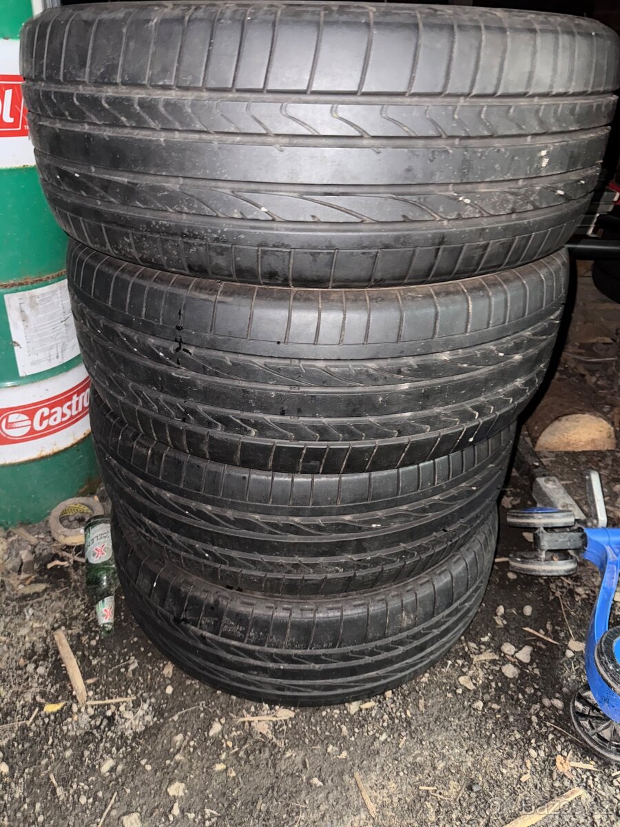 Prodám pneumatiky 255/55/19 7mm - 2