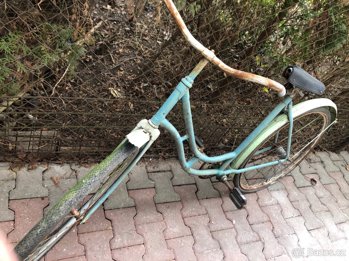 Staré kolo bicykl - 2