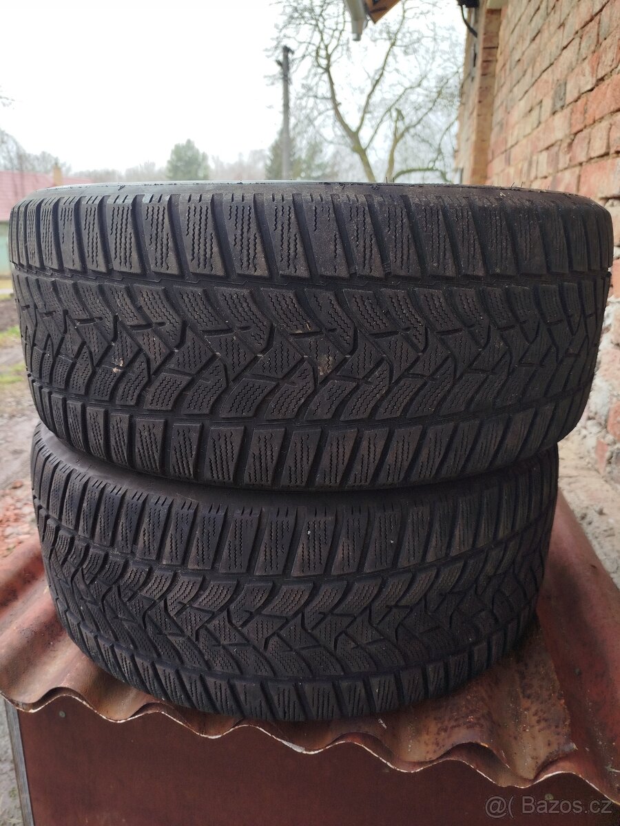 Dunlop 235/45 R18 zimni - 2