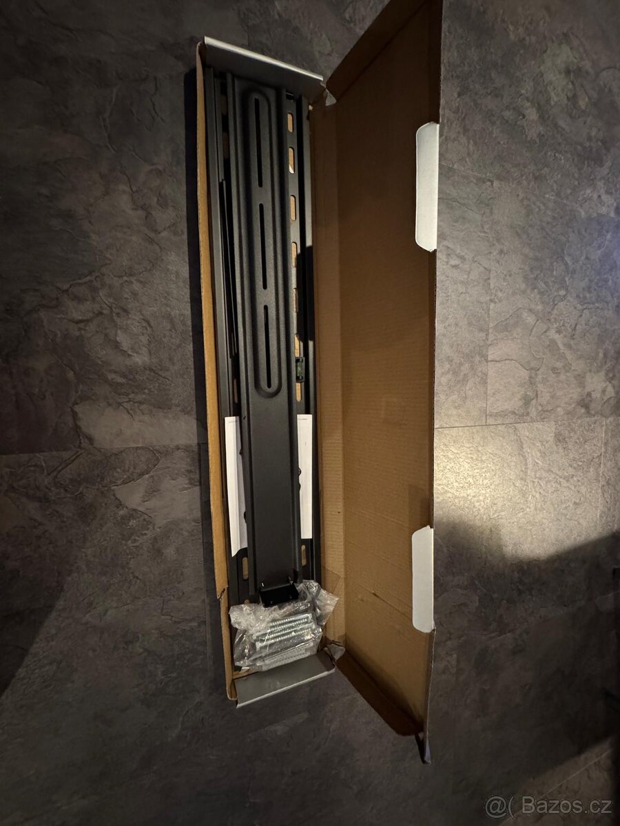 Držák na TV- nový - 2