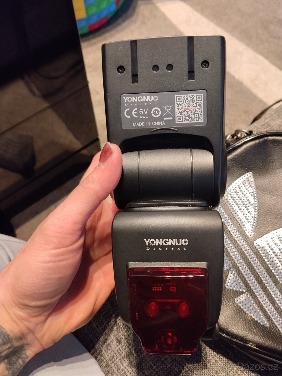 YONGNUO YN685 blesk pro Canon - 2