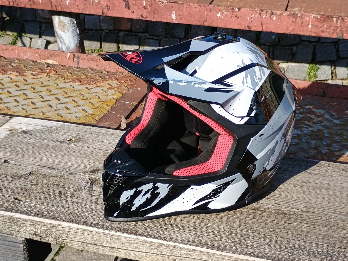 Helma Maxx + brýle 100% - 2