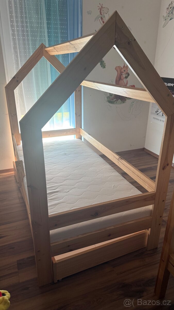 Domečková postel - 2