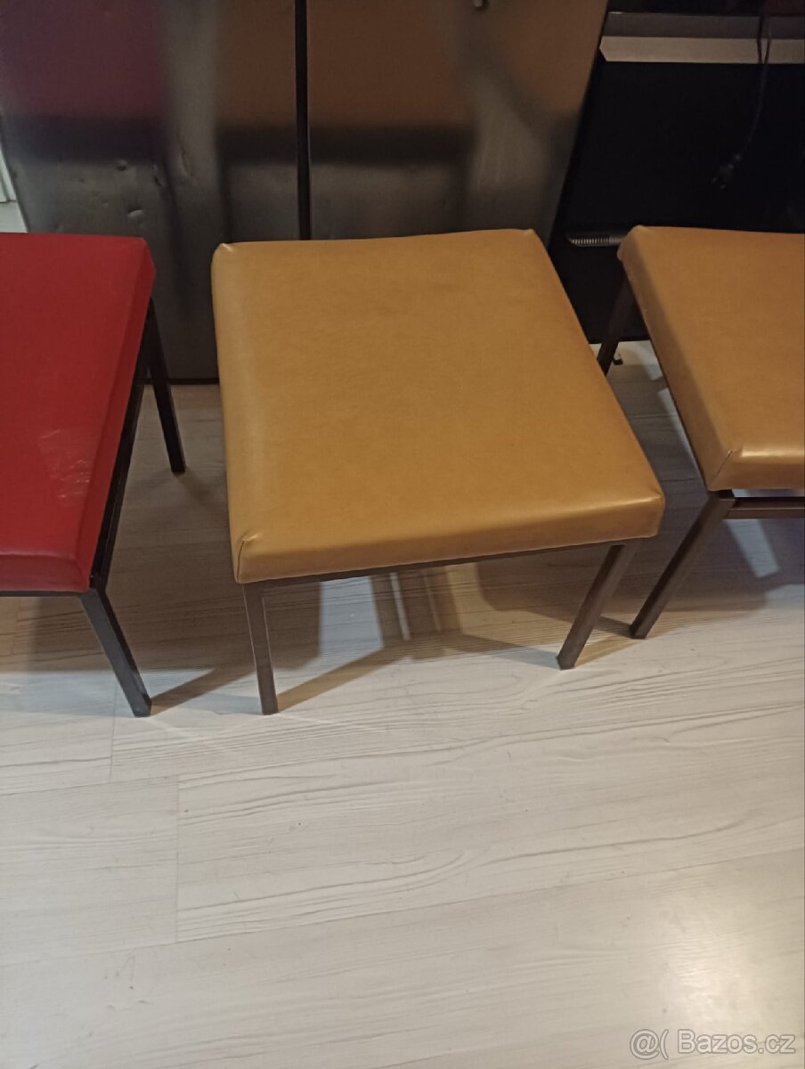 Taburety ,cena za kus . - 2