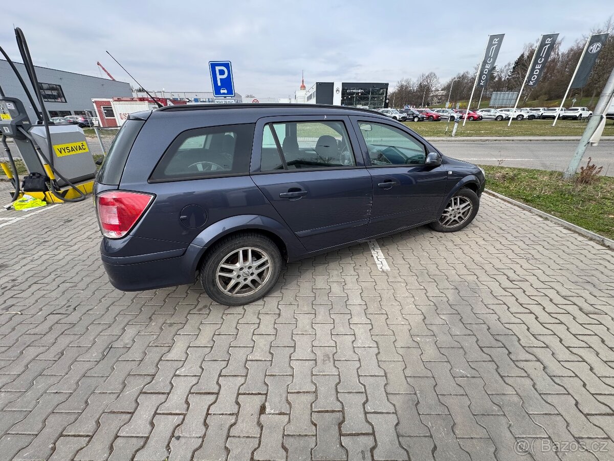 Astra H 1.7CDTI skončila stk - 2