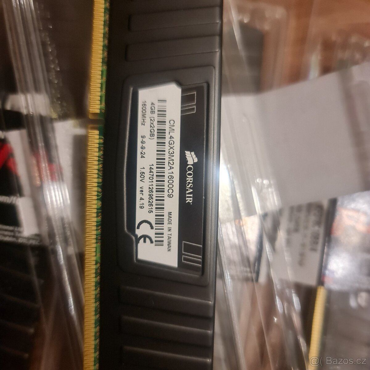 CORSAIR S CHLADIČEM - DDR3 1600MHZ - 2