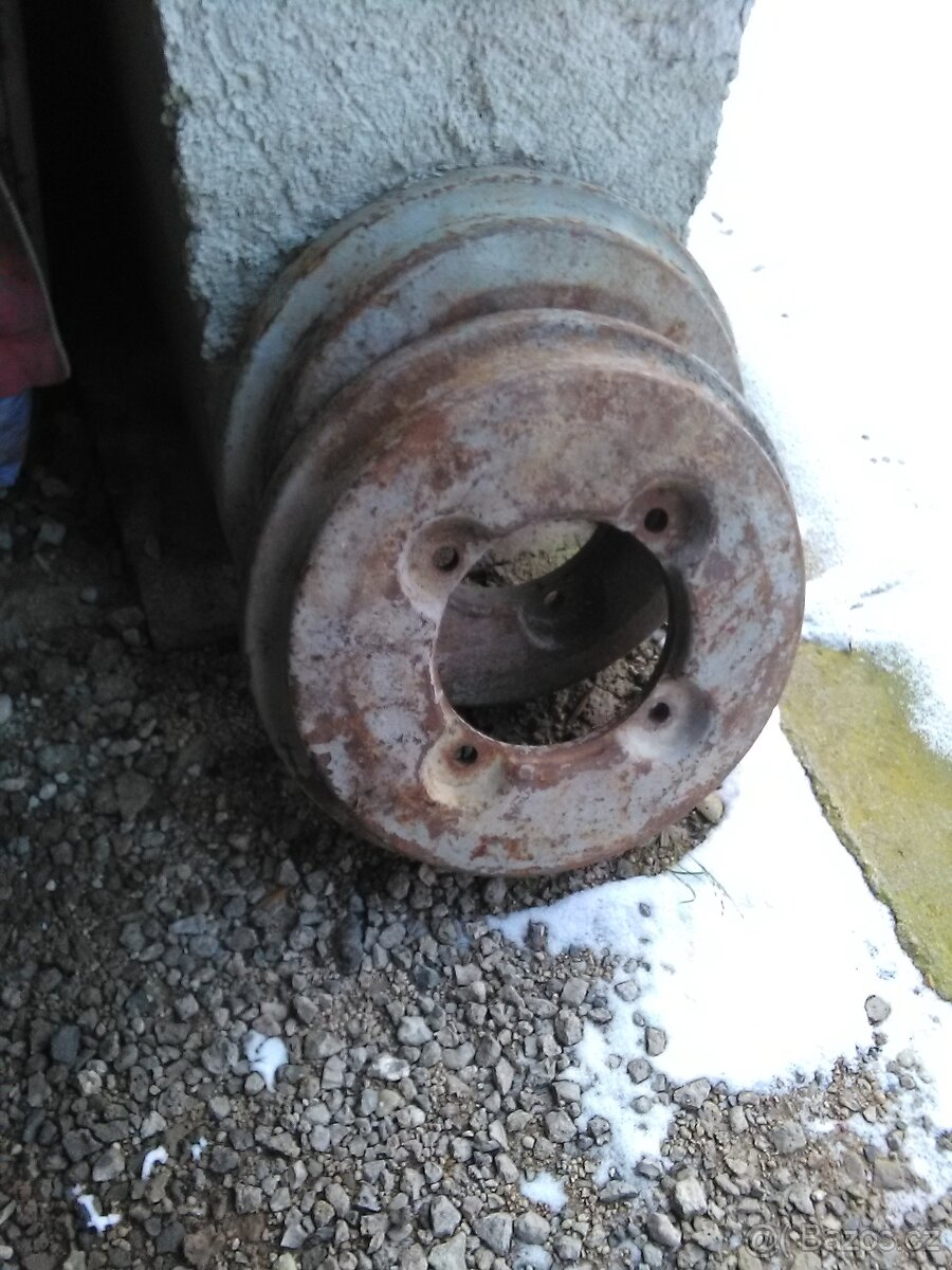 Závaží Zetor. - 2