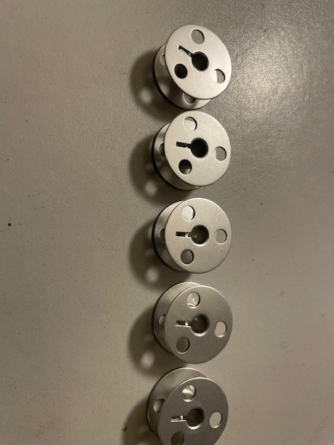 Niťové cívky k stroji JUKI - 2