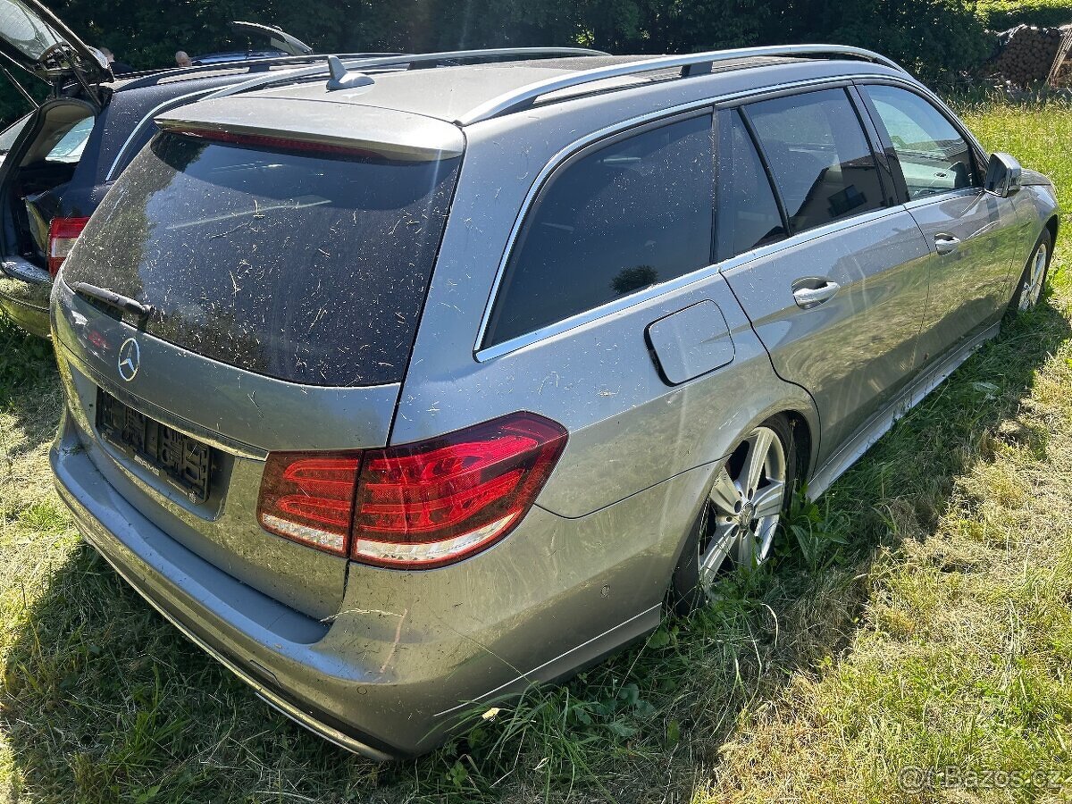 Mercedes E-klasse w212 na náhradní díly ND - 2
