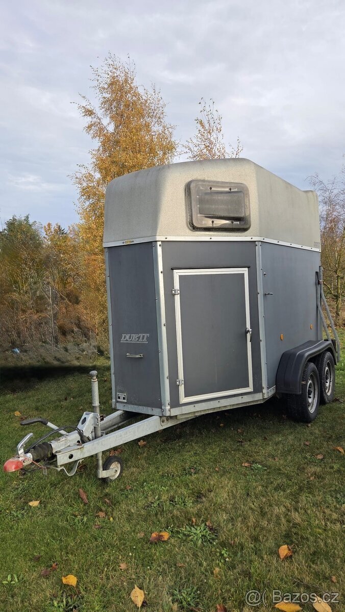 Prodám přepravník na 2 koně Hliniková podlaha - 2