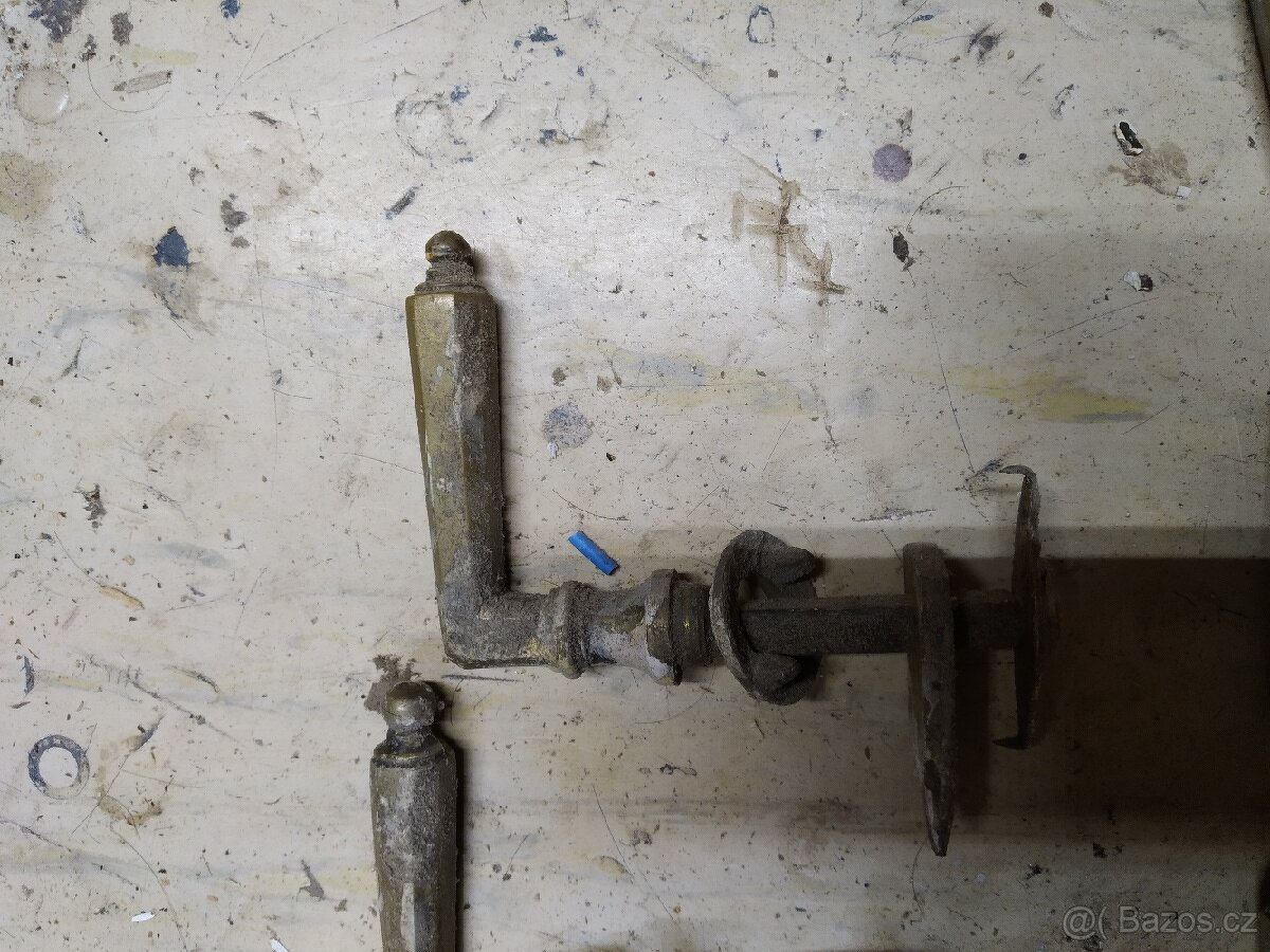 Mosazné kování - 2