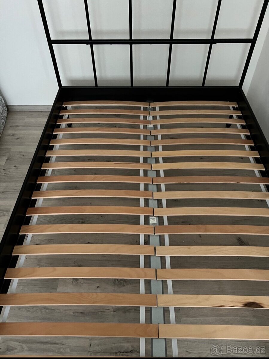 Manželská postel | IKEA | 140x200 | kovová | včetně roštů - 2