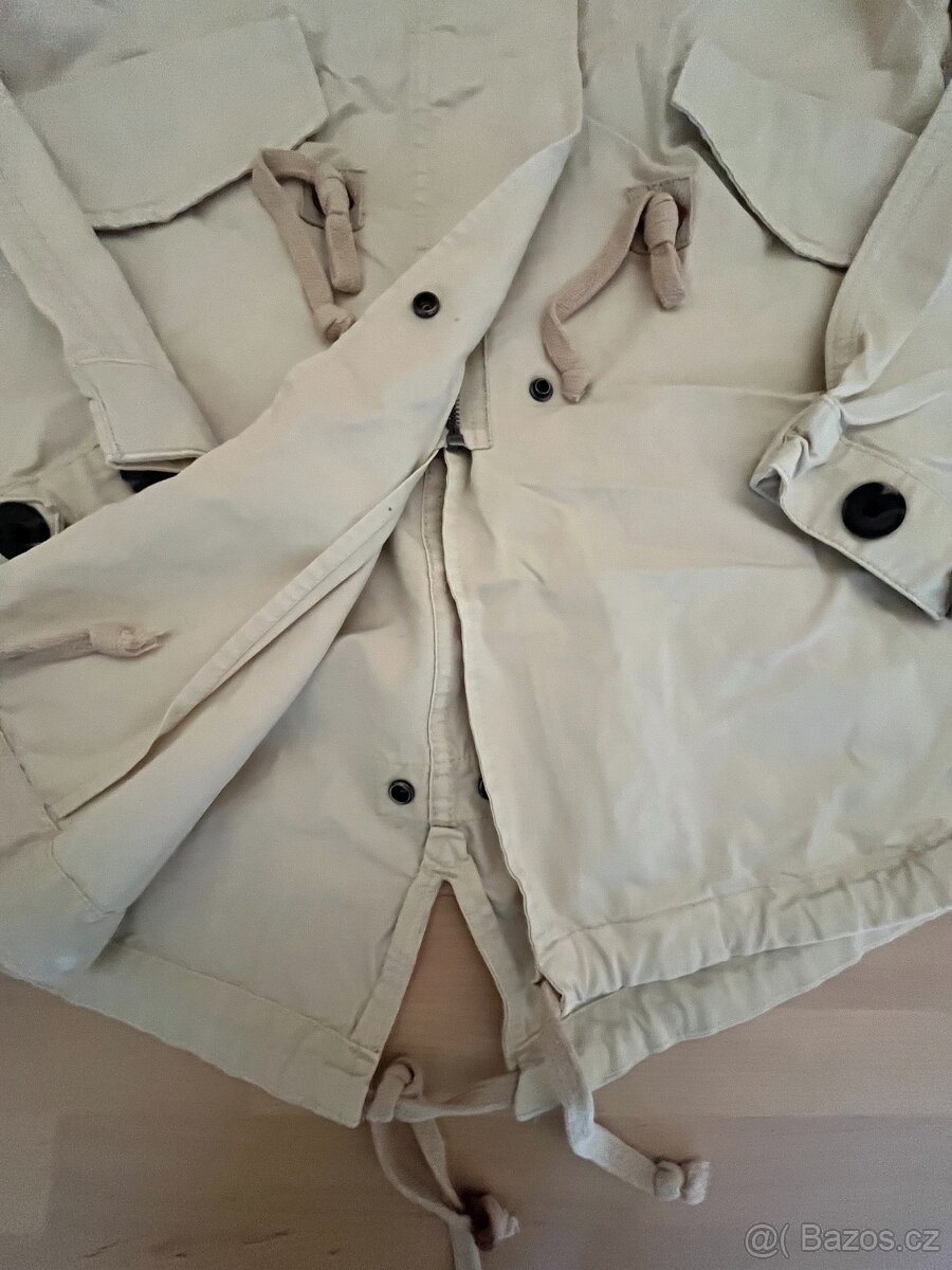 Dámská bunda zn. Bershka, velice pěkná,top detaily - 2
