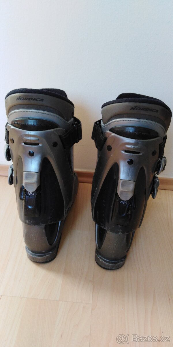 lyžáky zn.Nordica vel. 8-9 (délka boty 33 cm) - 2