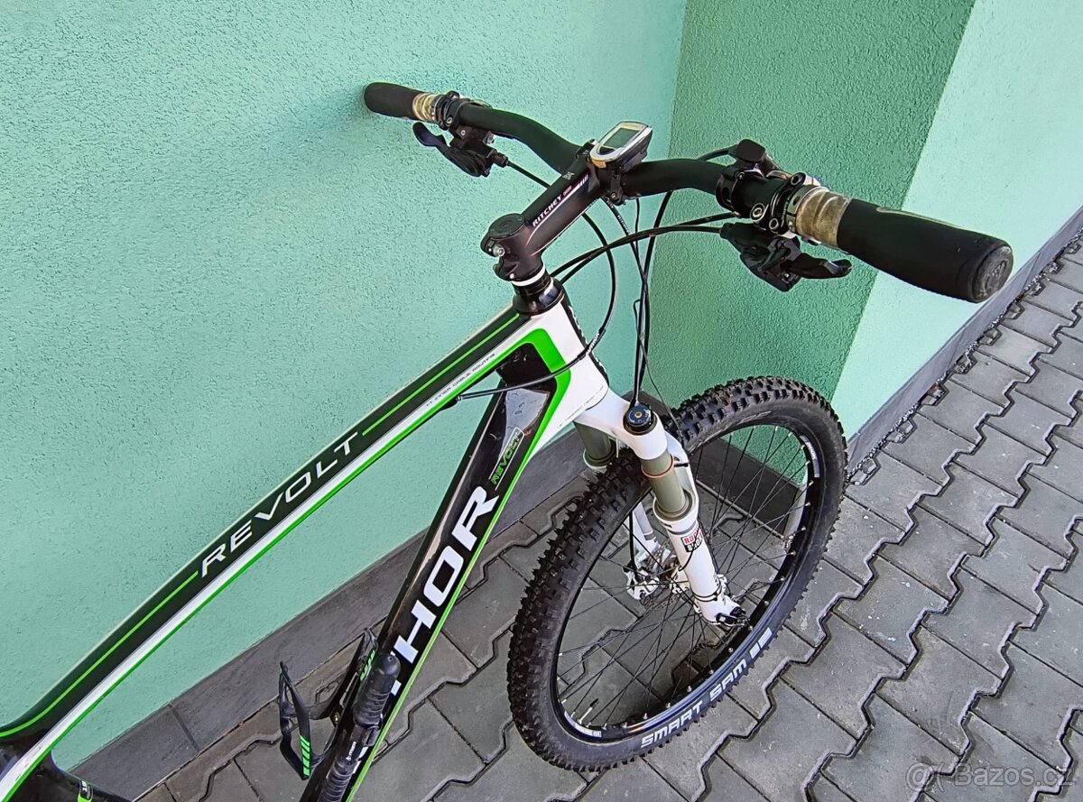 AUTHOR REVOLT 26 - 2