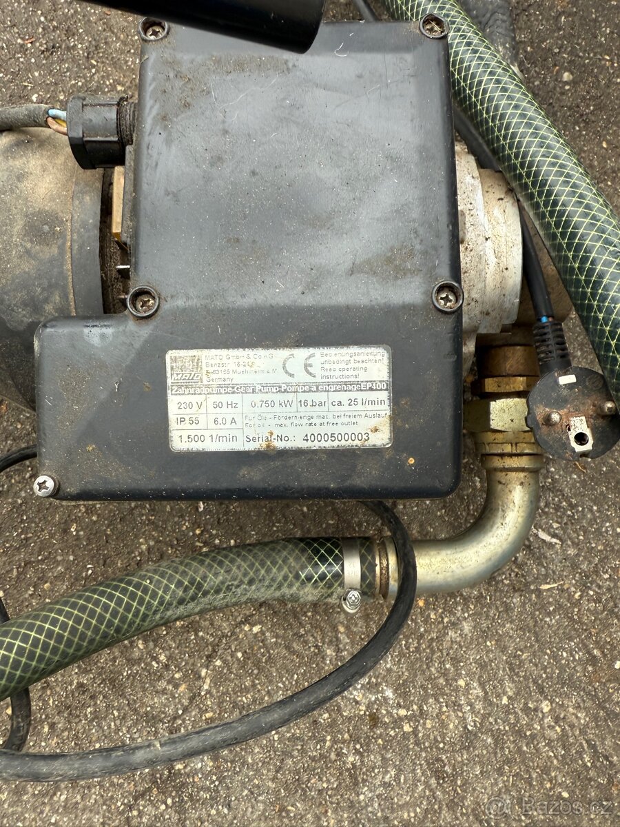 Čerpadlo na naftu bez pistole plné funkční - 2