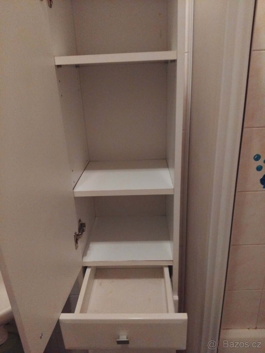 Skříňka do koupelny - 2