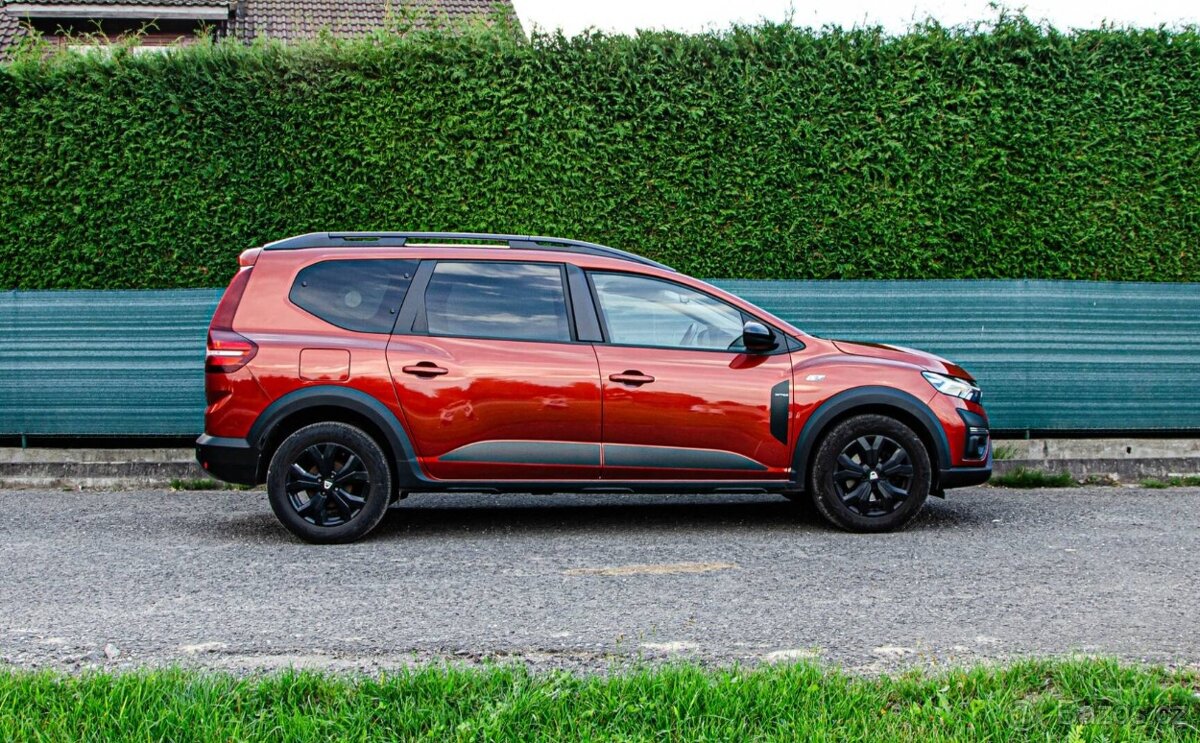 Dacia Jogger 1.0 TCe 110k Extreme 7 miest - 2