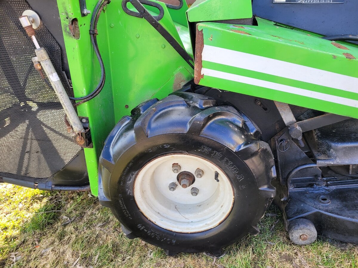 Zahradní traktůrek Etesia hydro 100 - 2