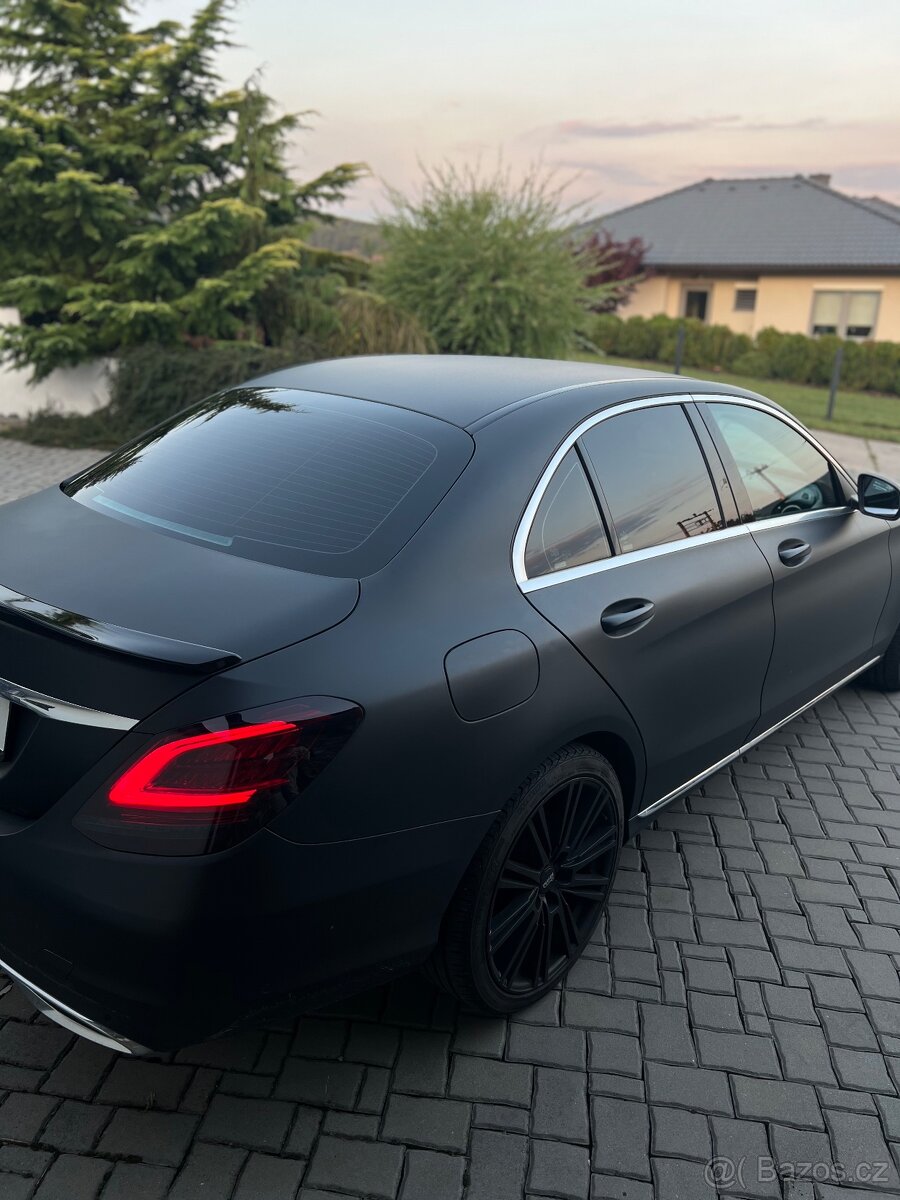 Prodám mercedes benz c220d 4Matic 11/2020 - 2