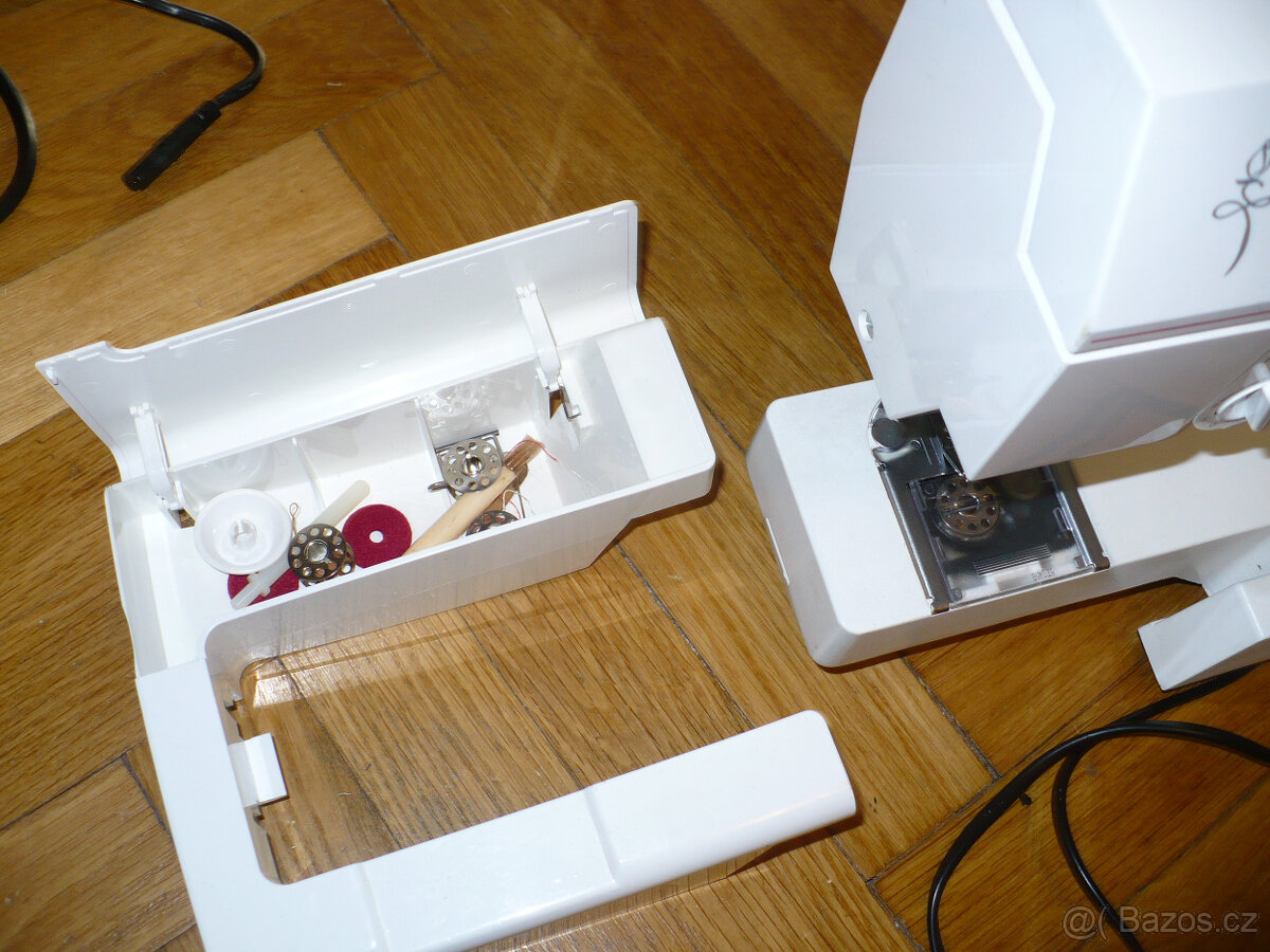 elektrický šicí stroj Singer - 2