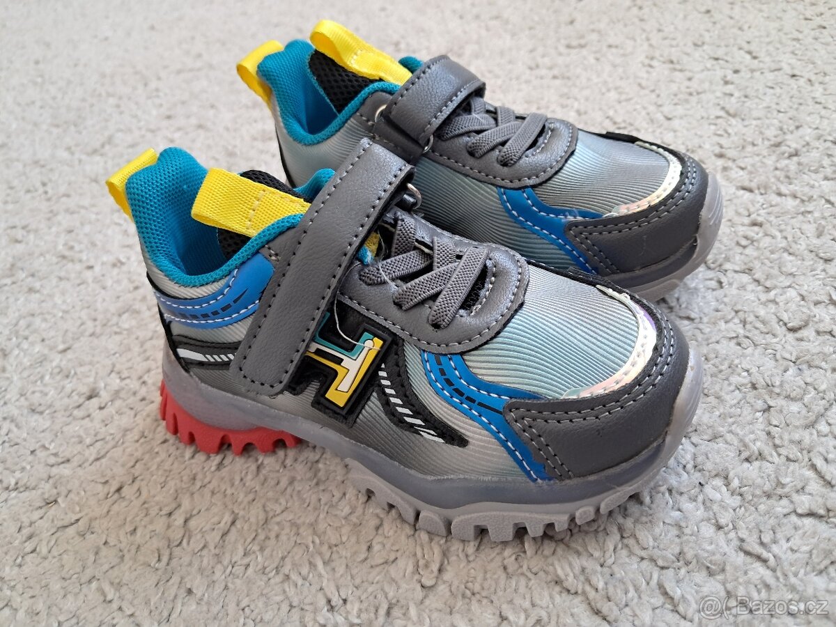 Kecky, boty, tenisky, vel. 23-24, nové - 2