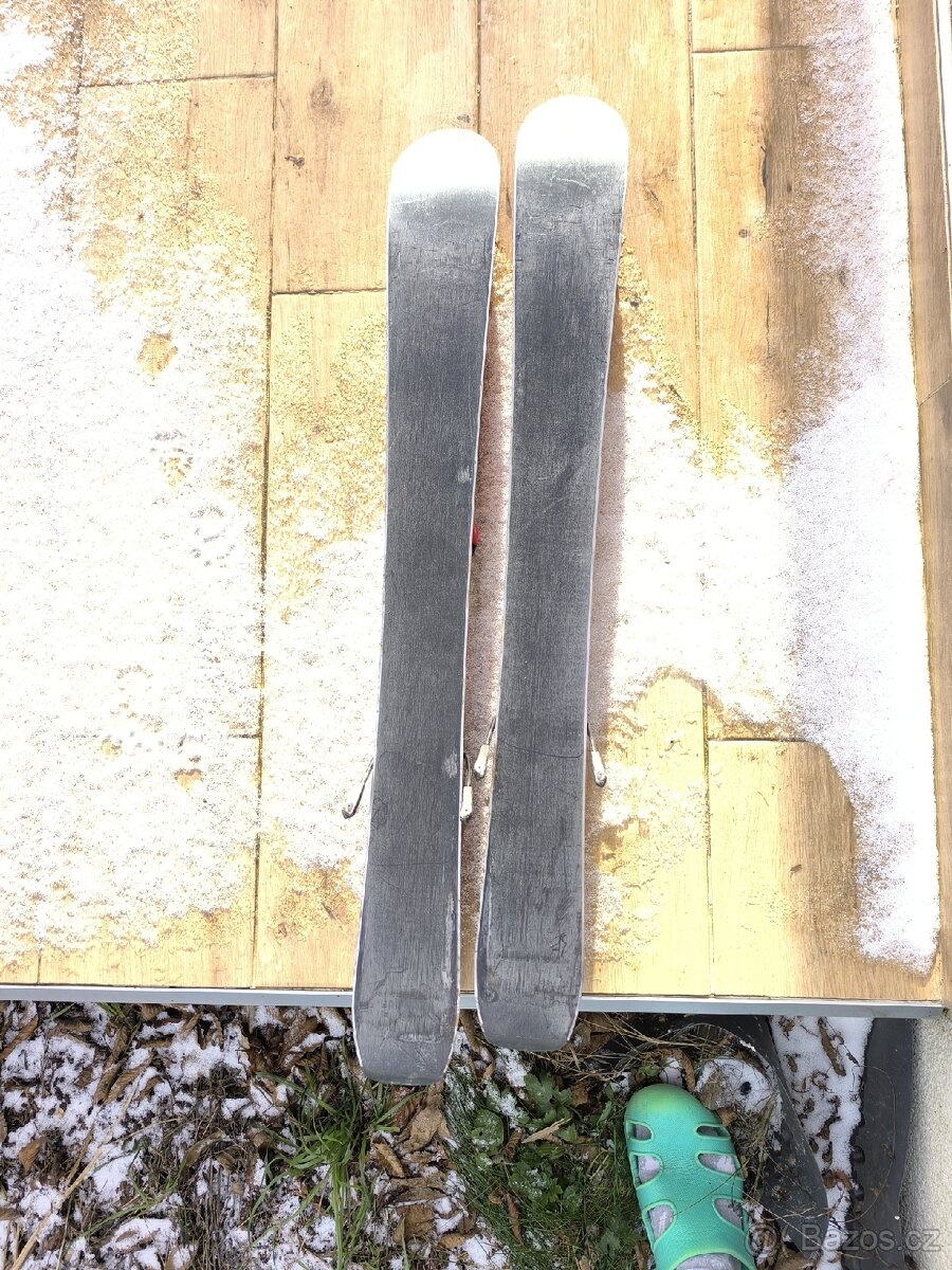 Dívčí lyže 80 a lyžáky a helma - 2