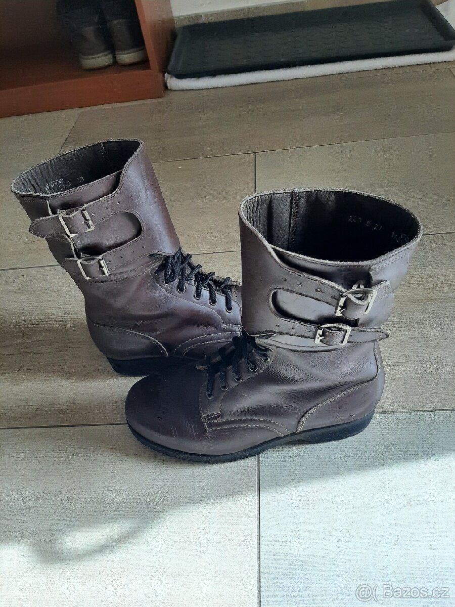 Vojenské Kanady hnědé vzor 62. - 2