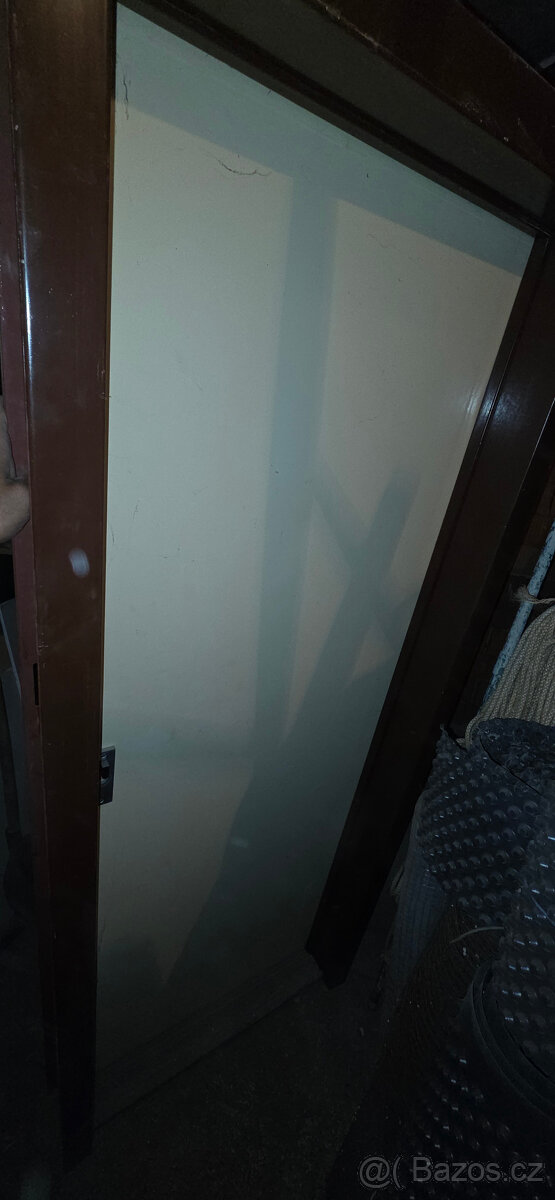 Dveře se skladacími zárubněmi - 2