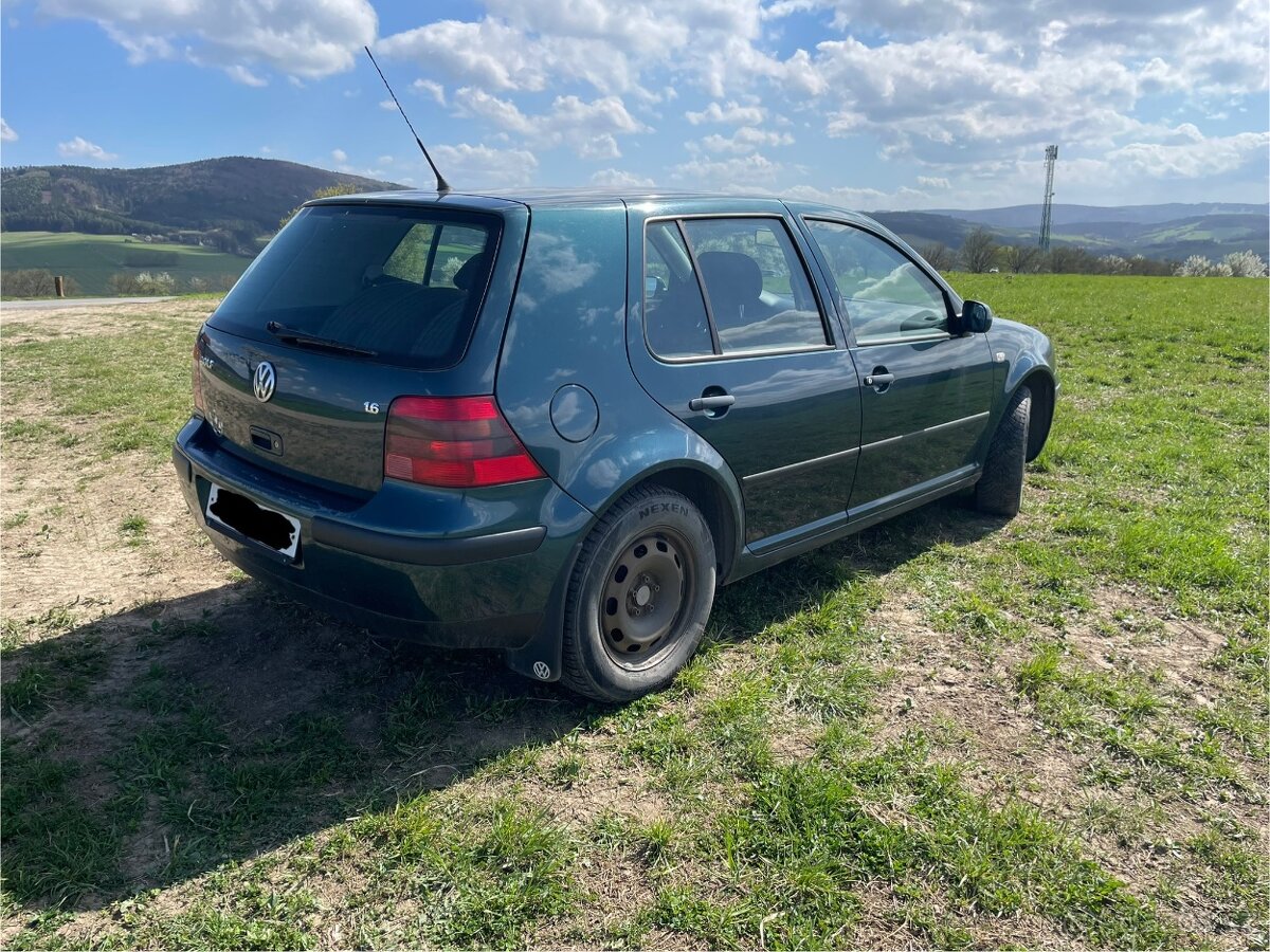 VW Golf 1.6 16V - 2