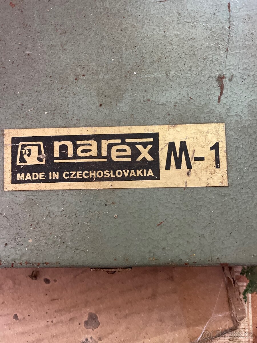 Montážní sady ,kango Bosch bez aku , hydraulické zvedáky aj. - 2