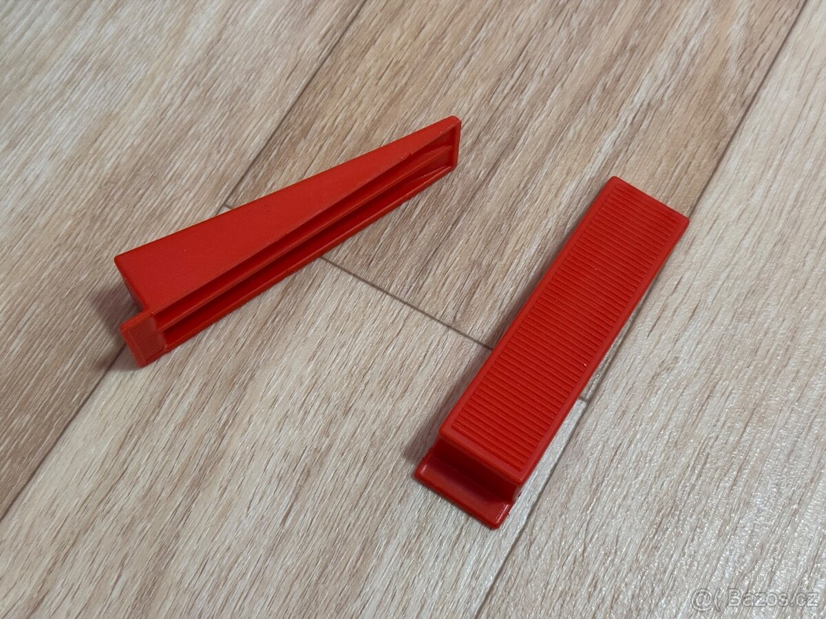 Stavební plastové klíny NOVÉ - 2