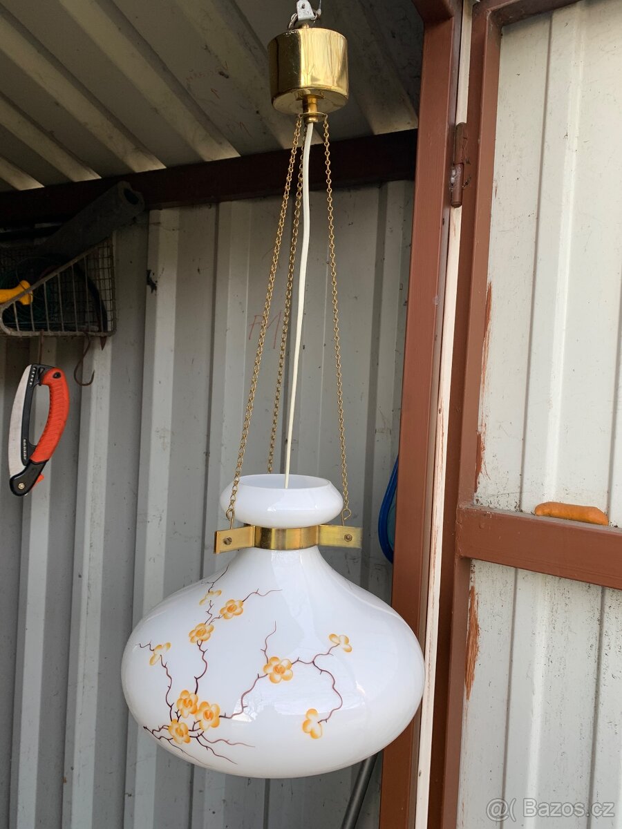 Skleněný Lustr - 2