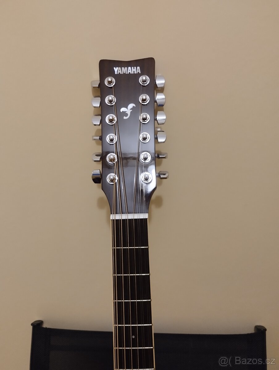 Kytara Yamaha 12strunná - 2