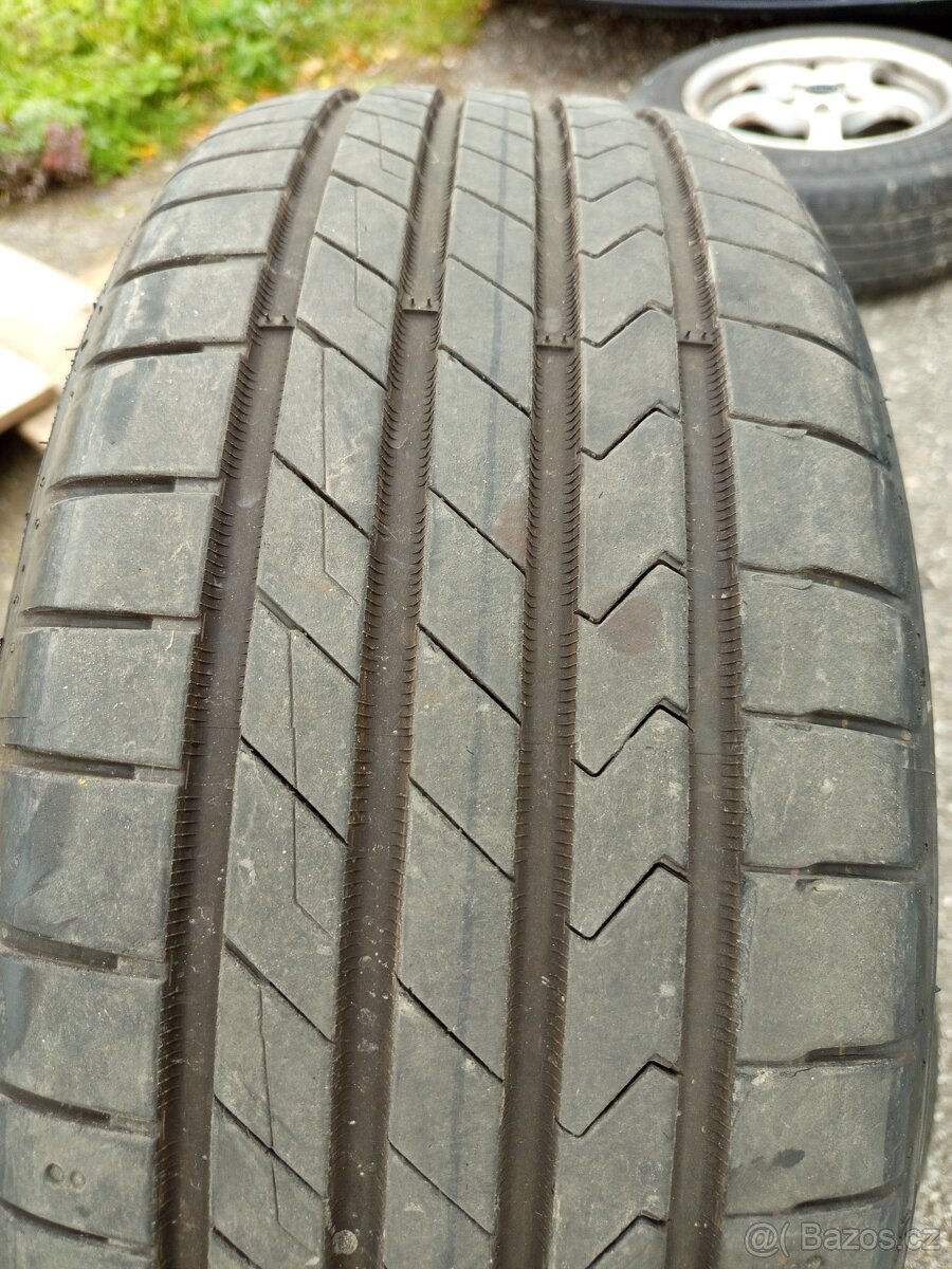 215/45 R17 Hankook - 2