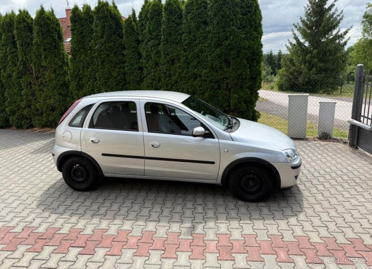 Opel Corsa 1,2 i klima , 2 sady kol benzín - 2