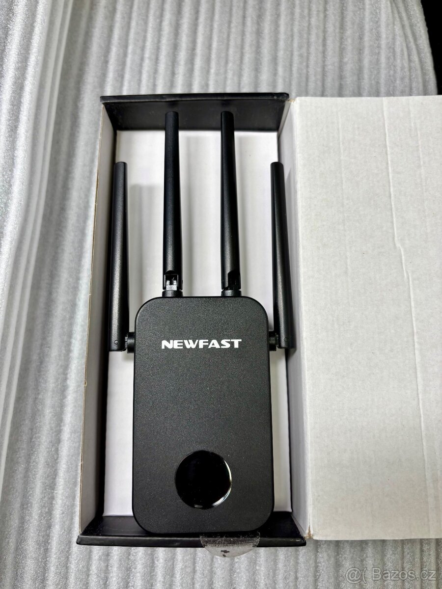 Newfast Wifi range extender - zesilovač přepínač frekvencí - 2