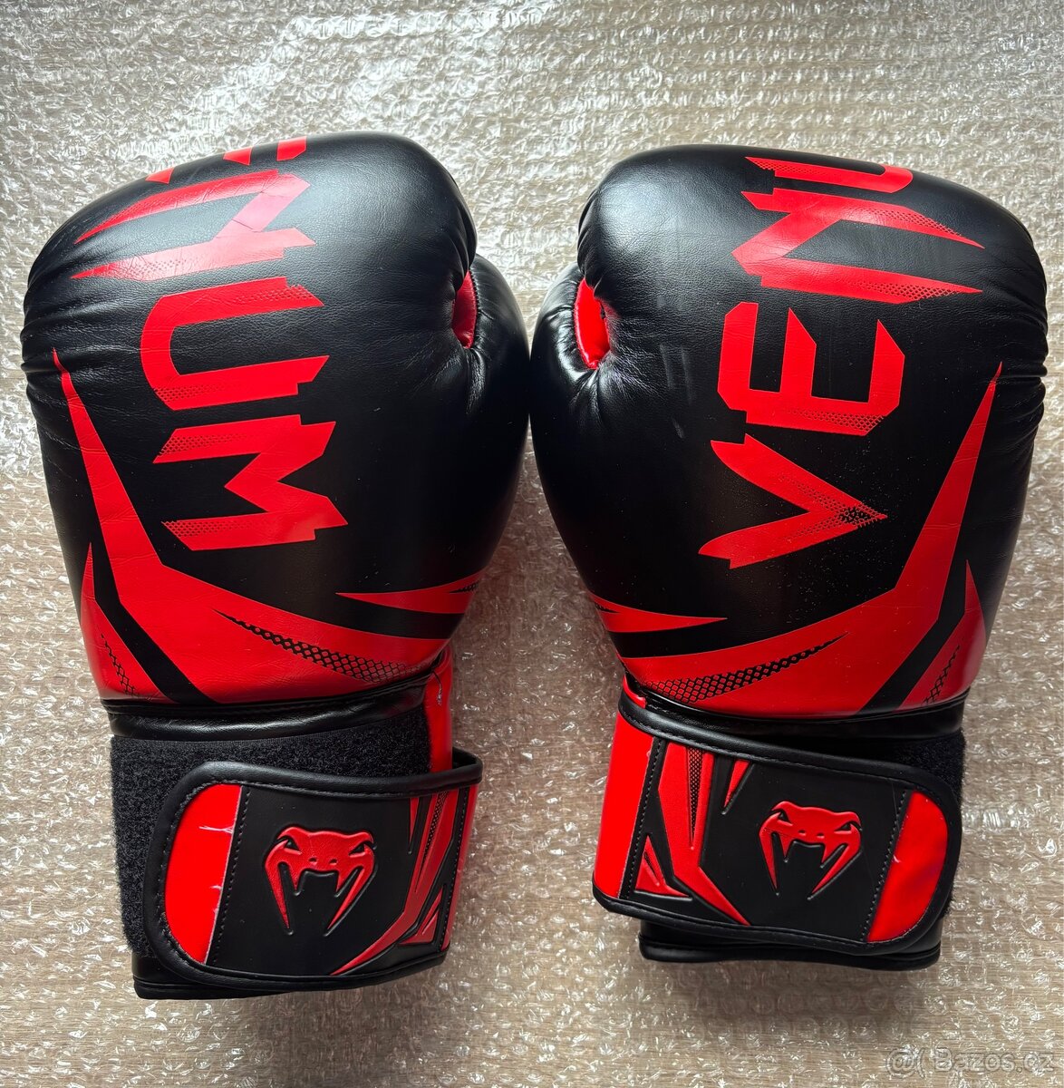 Venum boxerské rukavice - 2