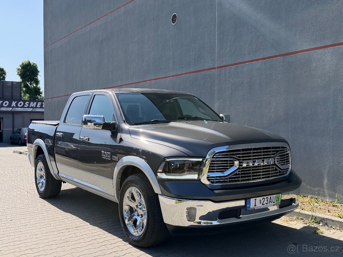 Dodge Ram 1500 Laramie 5.7 4x4 2014r - 2